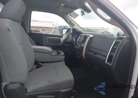 2019 Ram 1500 Classic Slt 4X4 8' Box из США, поврежденный, VIN 3C6JR7ET3KG670038